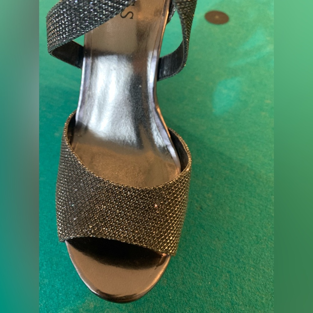 Guess Shimmering Silver platform  Heels